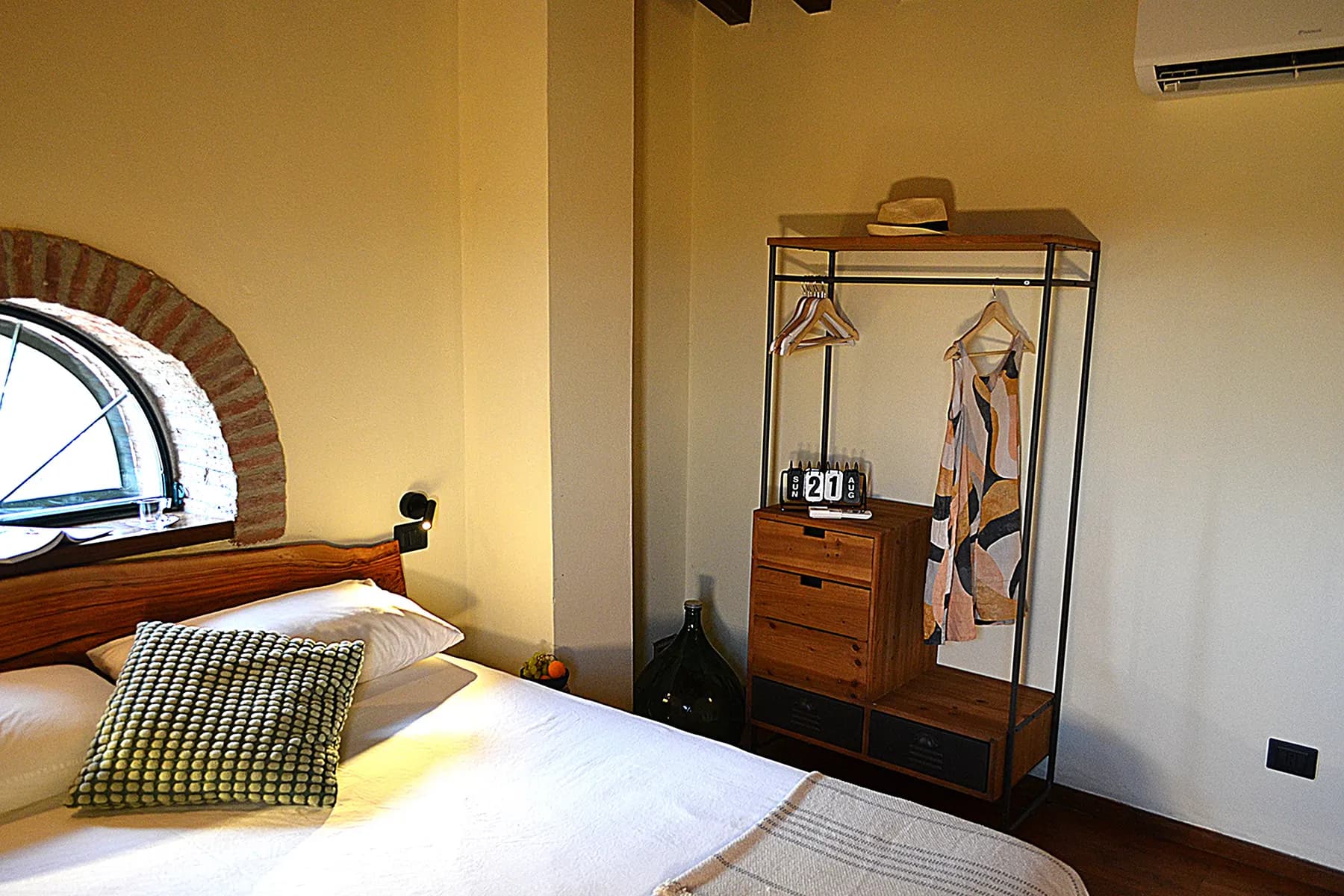 The master bedroom at Casale Eleo