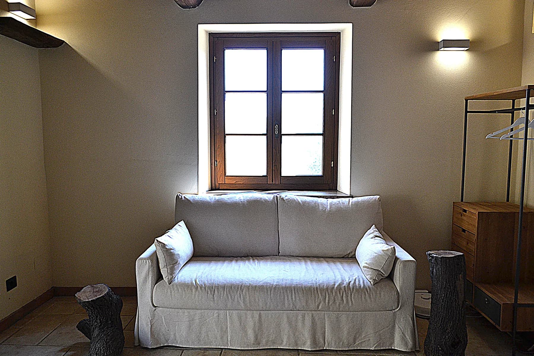 The sitting room at Casale Eleo
